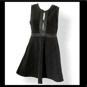 Monteau medium black dress - measurements in description